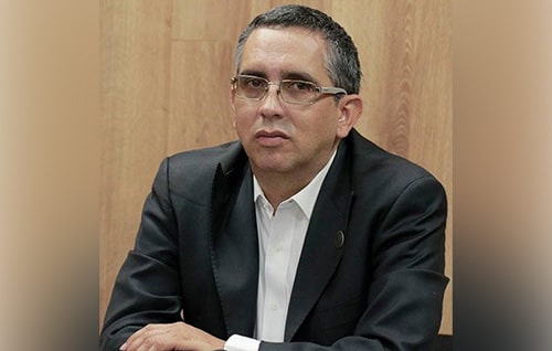 Arturo Gleason
